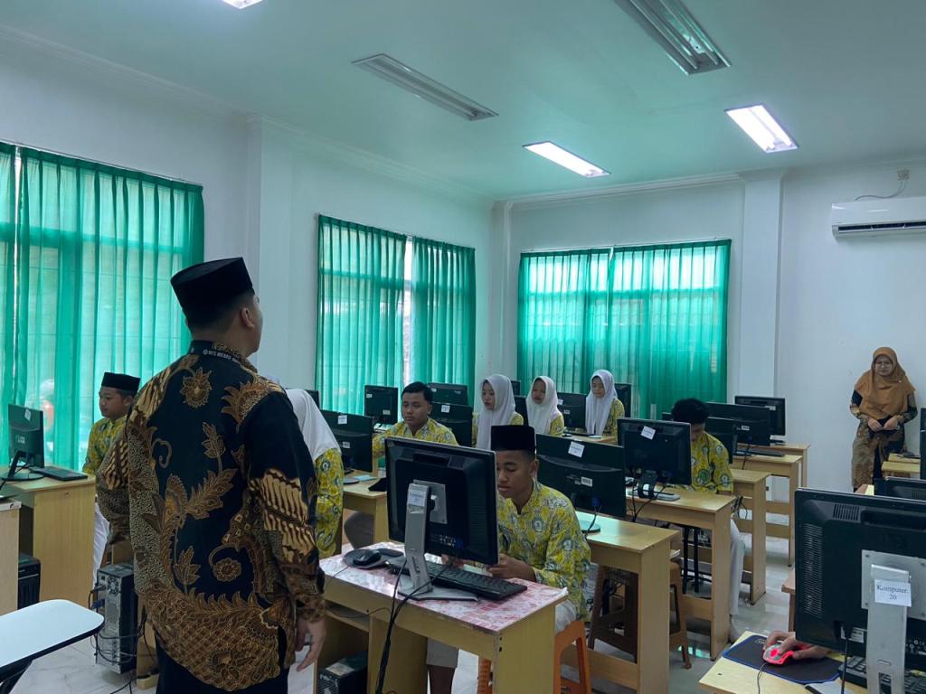 Kegiatan Try Out TKA ke-2 siswa kelas IX MTs Ma’arif Andong